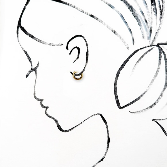 14k Gold huggie hoops - Picture 6 of 6